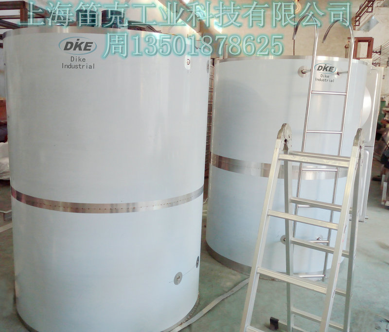 不銹鋼儲(chǔ)水罐