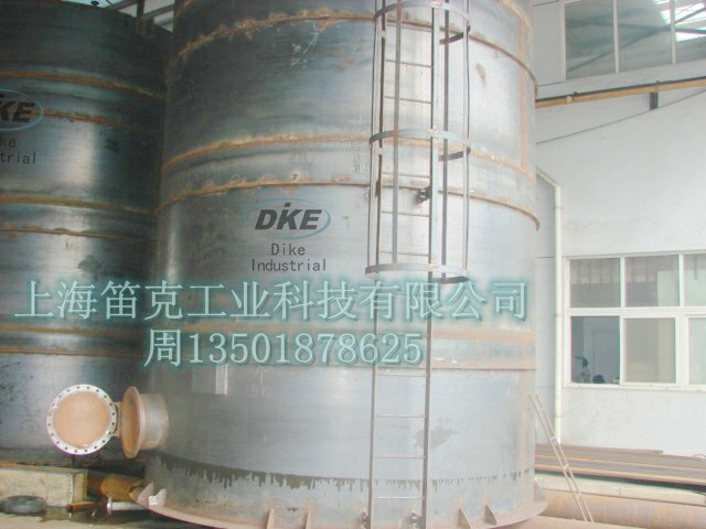 不銹鋼儲(chǔ)水罐